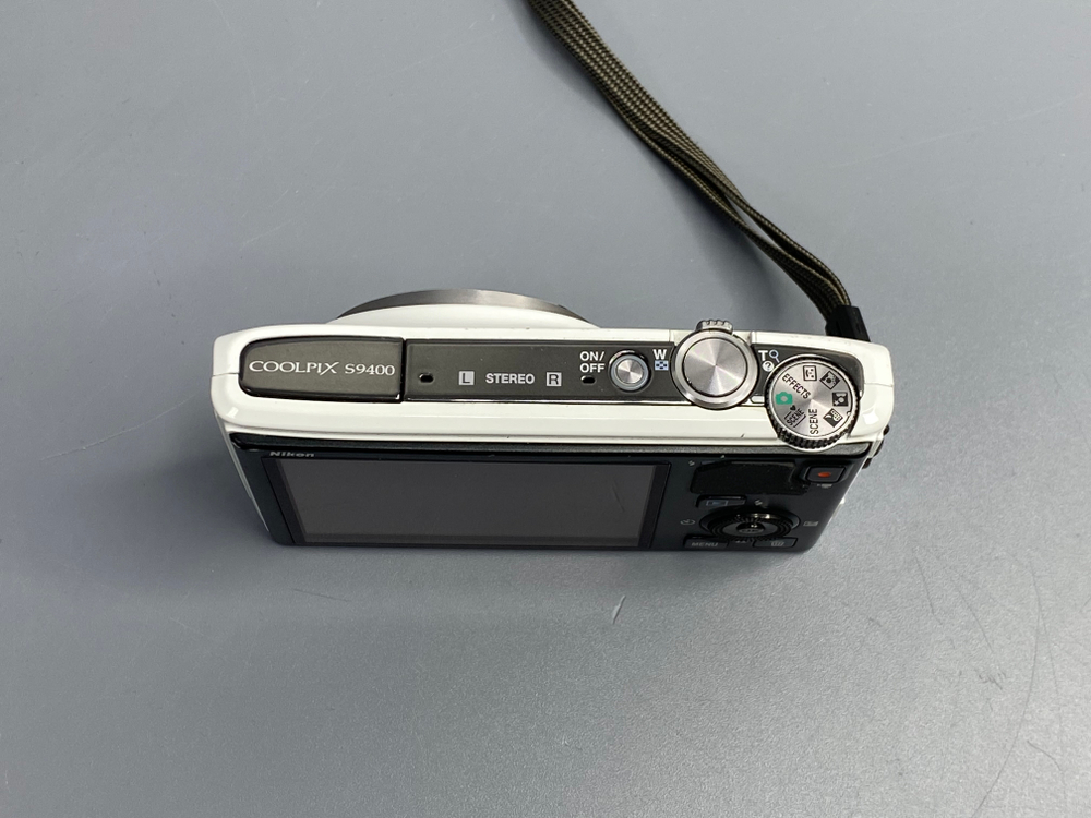 Nikon Coolpix S9400