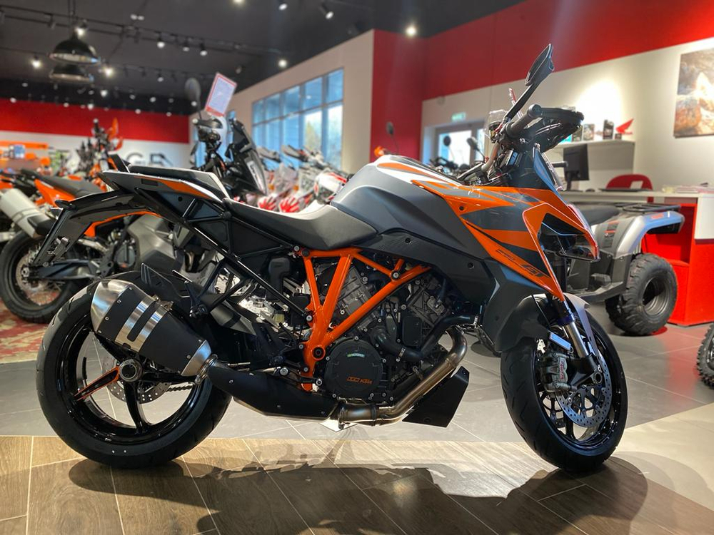 KTM 1290 SUPER DUKE GT