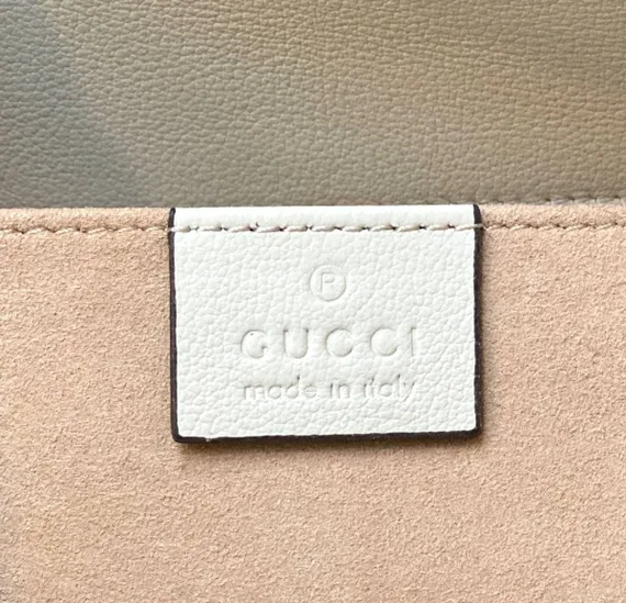Сумка-тоут Gucci Diana размера мини белый