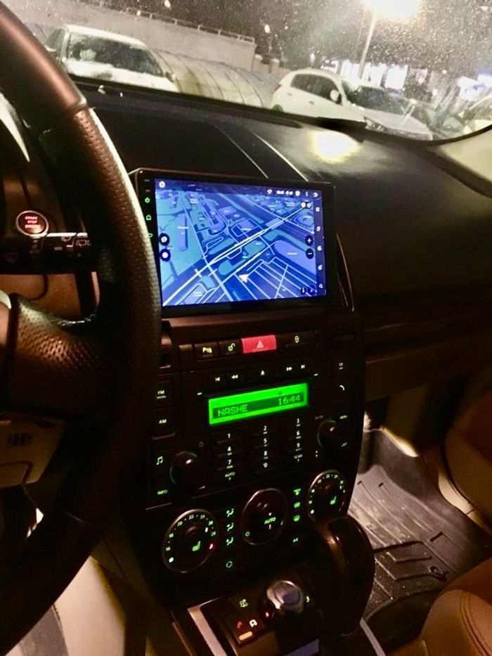 Магнитола для Land Rover Freelander 2 2007-2012 (монохром) - Redpower 023 Android 10, Быстрая, CarPlay, SIM-слот