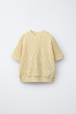 ZARA ФУТБОЛКА ИЗ ВАФЕЛЬНОЙ ТКАНИ, ЦВЕТ СЛИВОЧНОГО МАСЛА