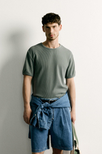 ФУТБОЛКА ИЗ РИФЛЕНОГО ТРИКОТАЖА — ZARA