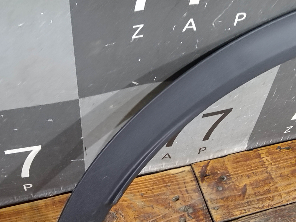 Накладка крыла заднего правого Geely Coolray 19-нв Б/У Оригинал 6600004716