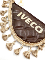 Вымпел тройной Iveco (экокожа, коричневый с бежевой вышивкой)