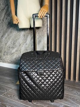 Чемодан чёрный от Chanel BP5-696577