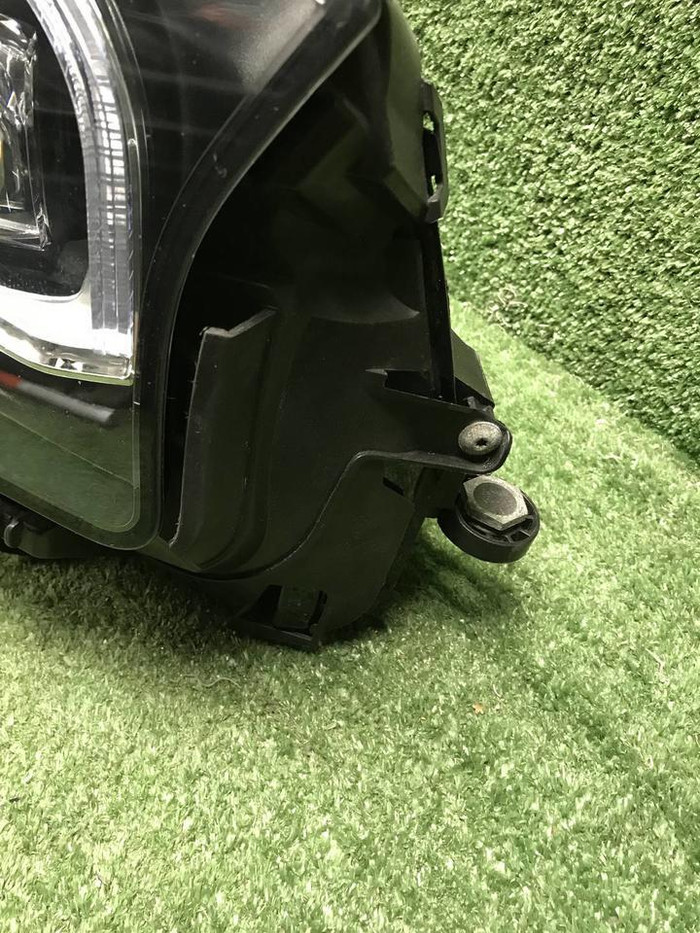 Фара правая Mercedes GLS x167 19-24 Multibeam LED