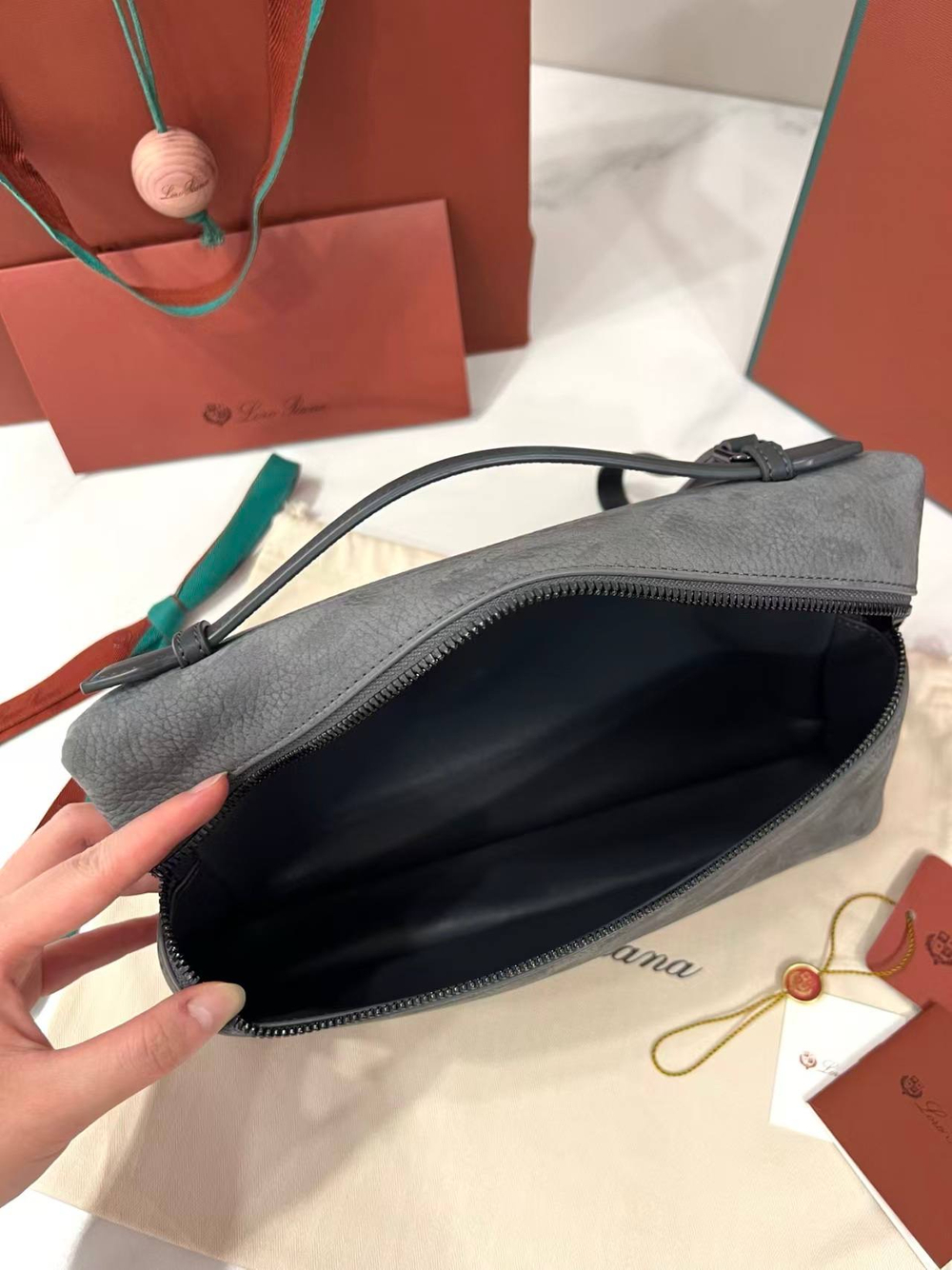 Клатч Loro Piana Extra Pouch L29