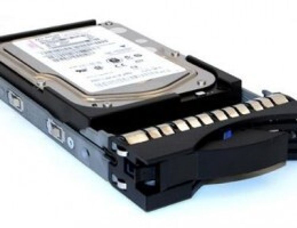 Жесткий диск IBM 300Gb (U320/15000/16Mb) 80pin U320SCSI 10N8577