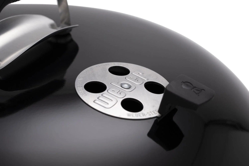 Угольный гриль Weber GBS E-6755, 67 см