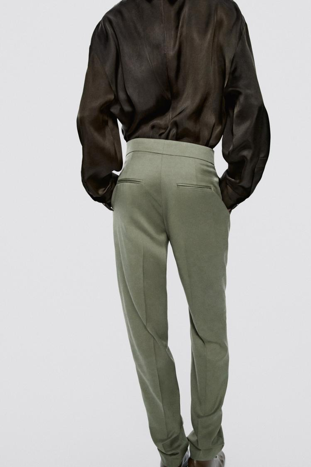 Massimo Dutti Костюмные брюки приталенного кроя - Limited Edition, зеленовато-серый