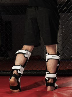 Защита голени и стопы Tomorrow Star Fury White Black