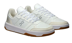 Женские кроссовки On The Roger Clubhouse - white/ivory