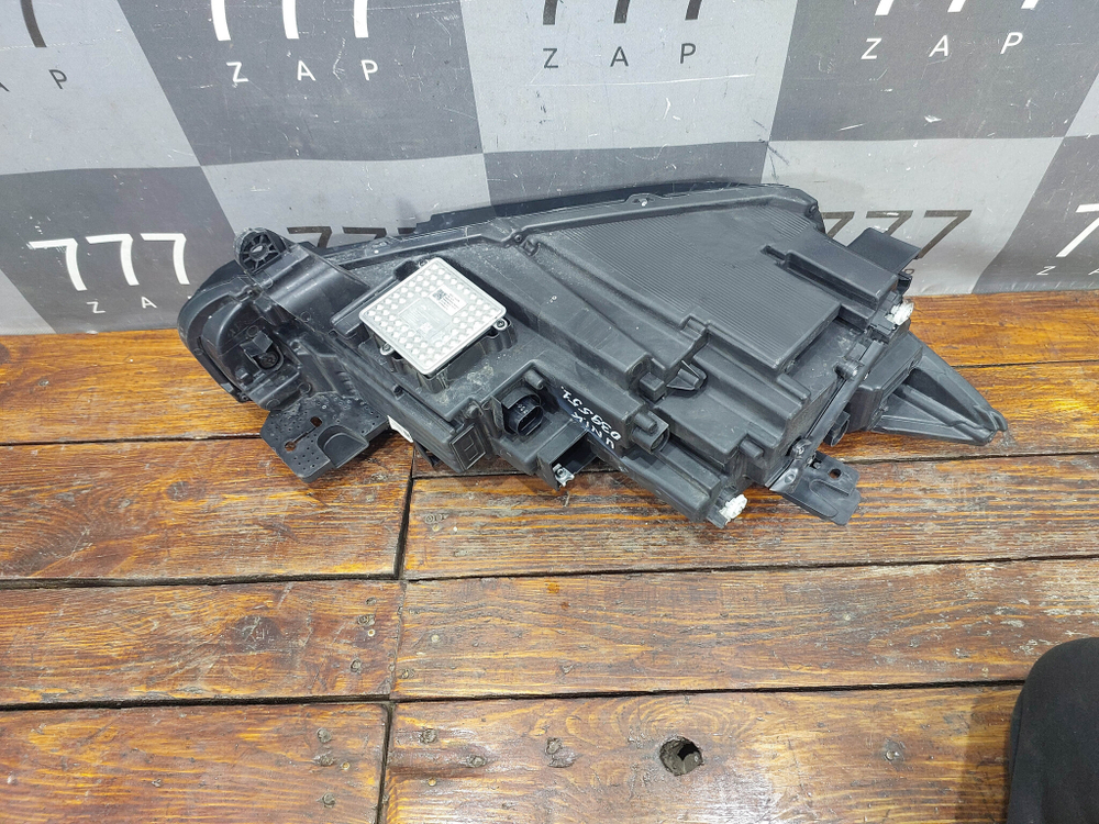Фара левая Changan UNI-K 20-нв Б/У Оригинал CD569F2805010103AA