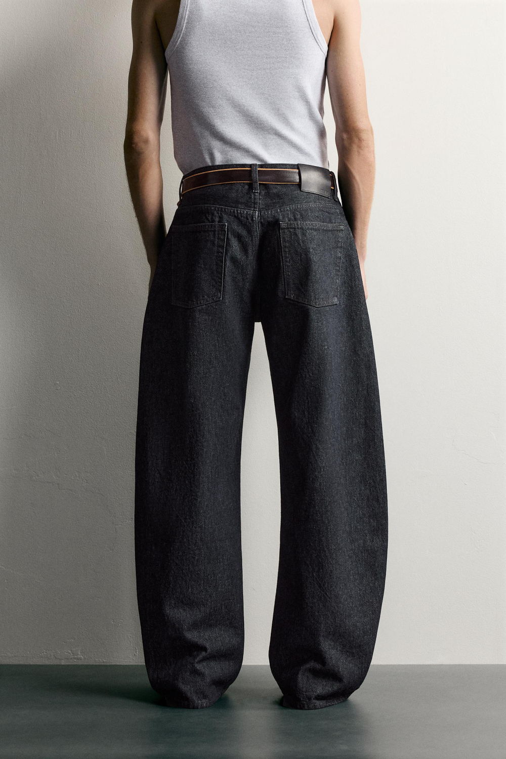 ДЖИНСЫ BALLOON FIT — ZARA · 1300/485