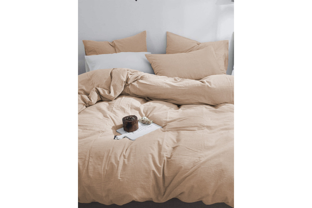 Постельное белье GoodNight Сатин Делюкс 1,5 сп. (с нав. 50х70) бежевый