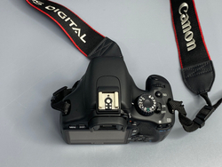 Canon EOS 550D Body