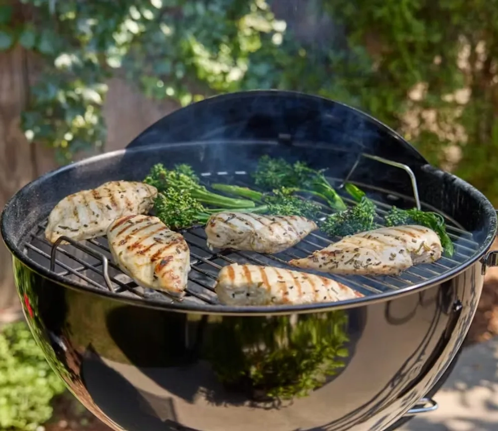 Угольный гриль Weber Original Kettle 57 см, черный