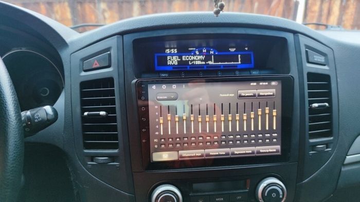 Магнитола для Mitsubishi Pajero 4 2006-2022 - Parafar PF458XHD на Android 13, CarPlay, 4G SIM-слот
