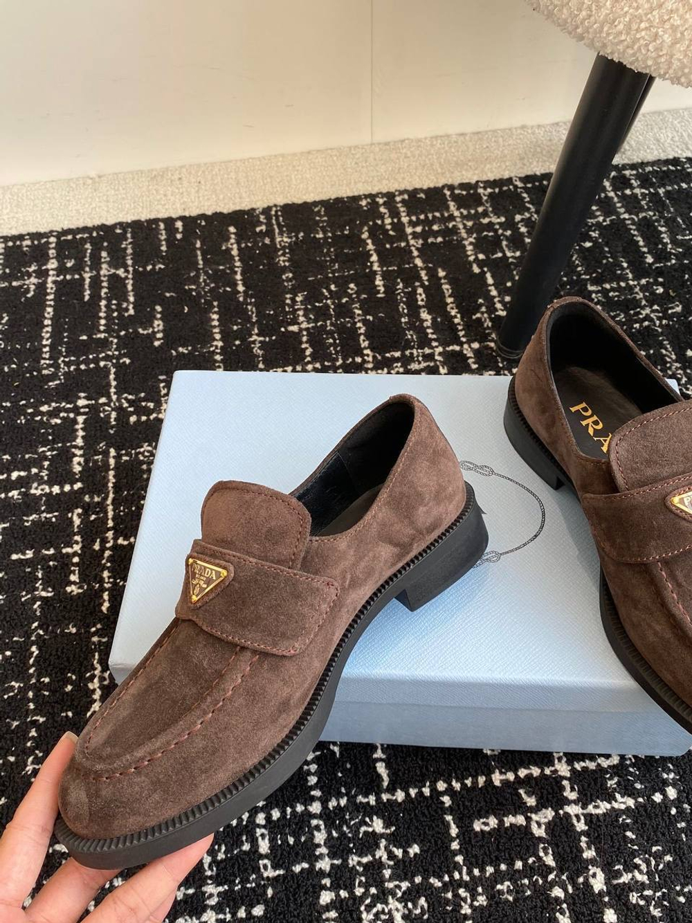 Лоферы Prada