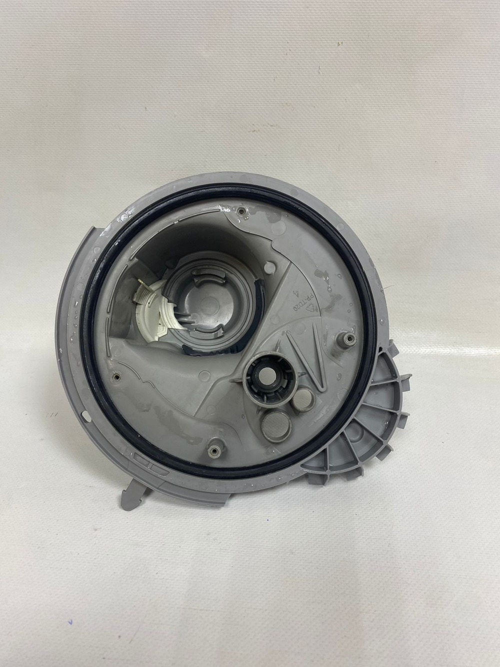 SPS40E58EU ктпч42 Чаша (поддон) для посудомоечной машины Bosch 11002716 б/у