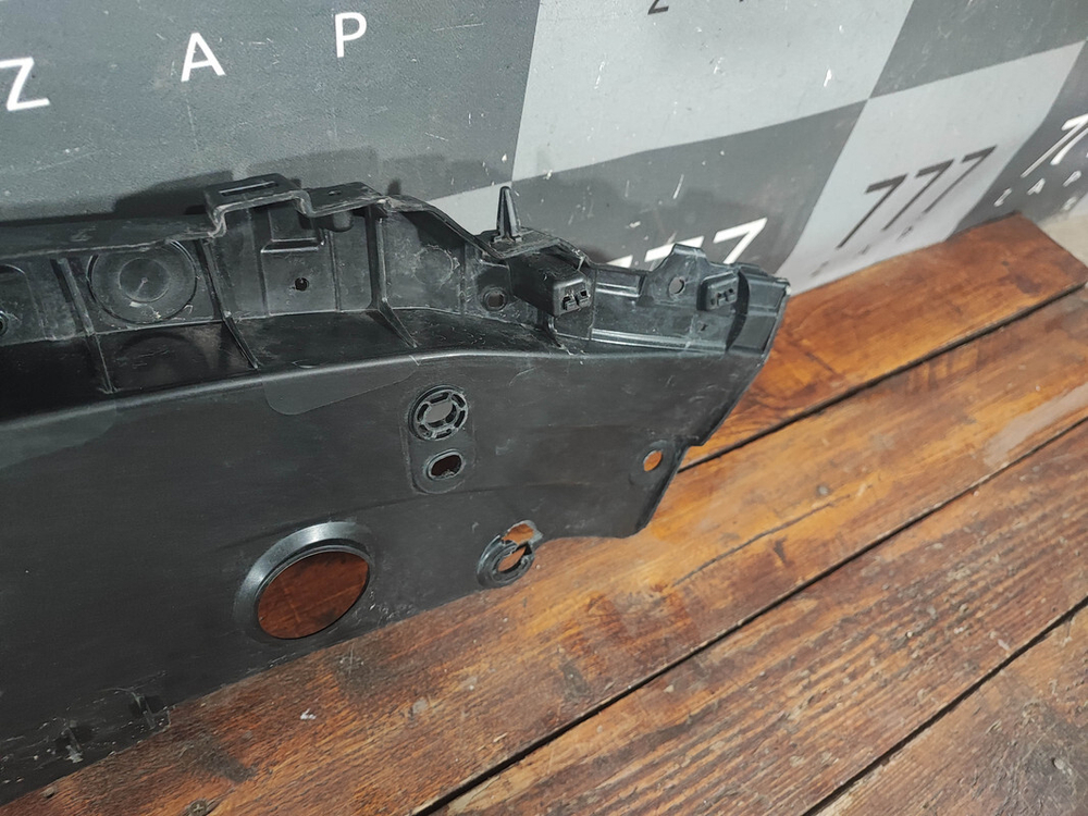 Накладка замка капота Mazda CX-5 2 (KF) 17-21 Б/У Оригинал KB8A50717