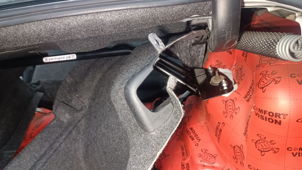 Распорка задних стоек (стаканов) Dodge Charger 7 (LD) (ПОД ЗАКАЗ)