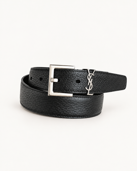 Женский ремень Saint Laurent — чёрный с закруглённым концом и серебристой пряжкой YSL