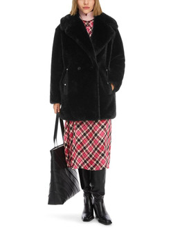 Marc-Cain-Ad_HerbstWinter-2024_900_XA-12.07-W86_2