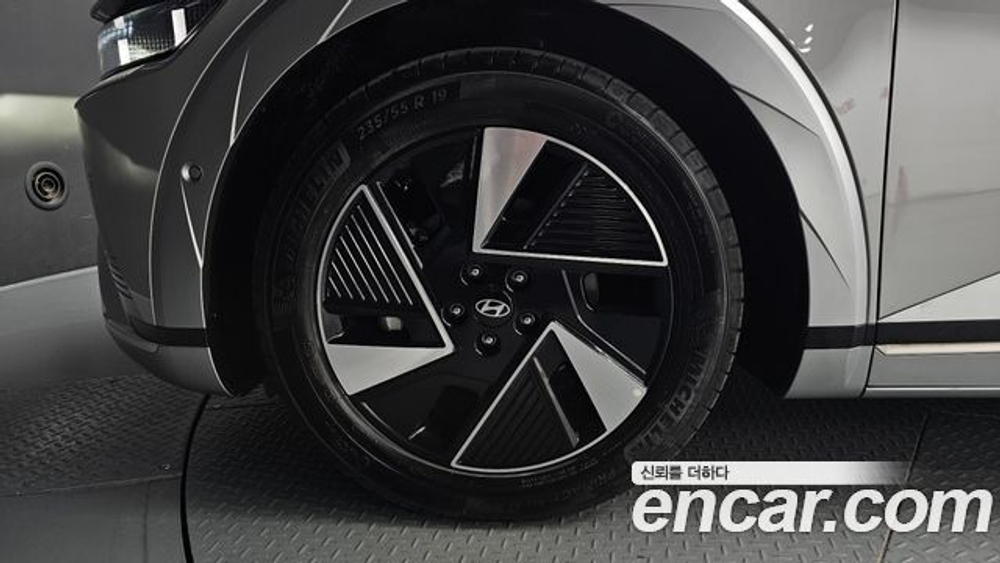 Hyundai Ioniq5 Long Range — 2025