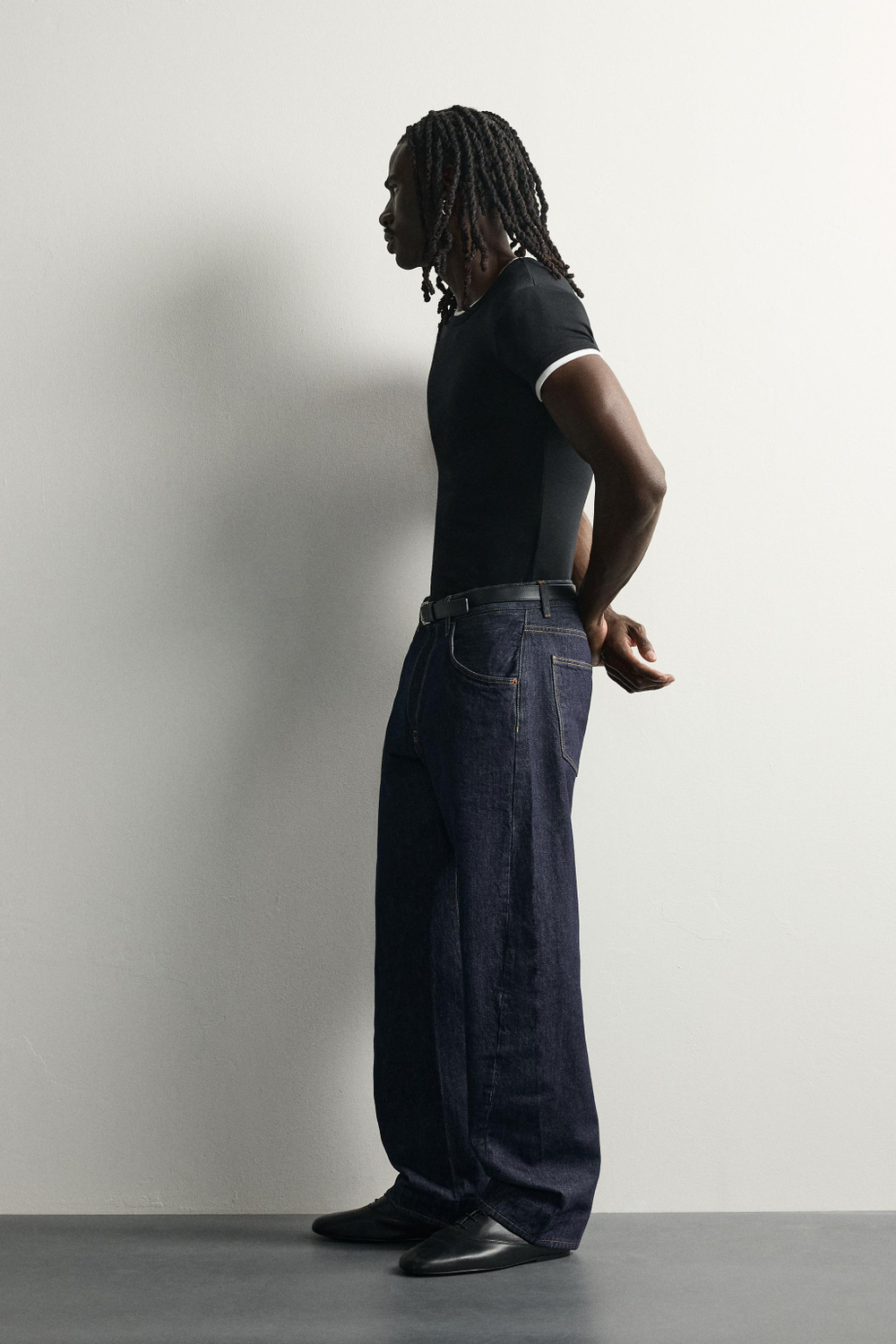 ДЖИНСЫ STRAIGHT FIT СО СКРУЧЕННЫМИ ШВАМИ — ZARA