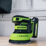 Эксцентриковая шлифмашина акк. Greenworks OS325, 24V, 125 мм, 5000-8000-11000 об/мин, амплитуда 2.4 мм,1х2Ач,ЗУ,кор (3100907CUA)