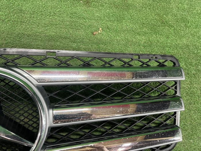 Решетка радиатора Mercedes G W463 (2012-2018)