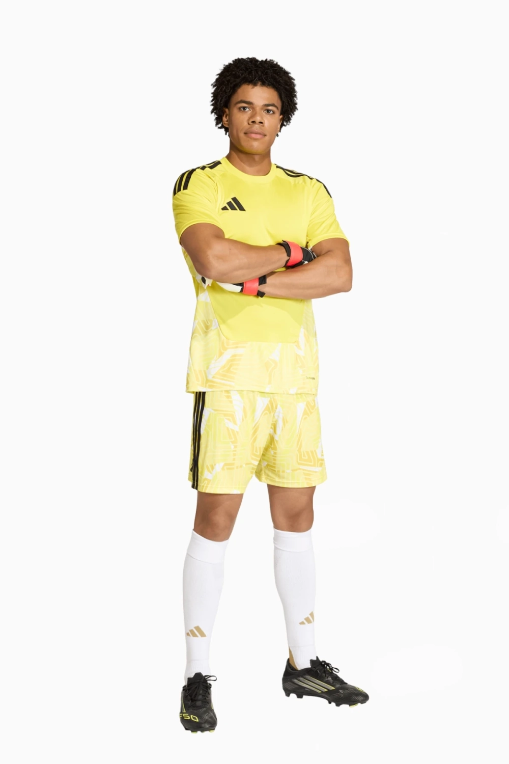 Вратарские шорты adidas Tiro 26 Competition - желтый