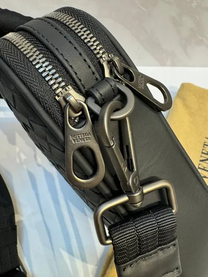 Сумка мессенджер Bottega Venetta, чёрный