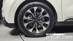 KIA Canival 9-Seater Signature — 2023