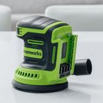 Эксцентриковая шлифмашина акк. Greenworks OS325, 24V, 125 мм, 5000-8000-11000 об/мин, амплитуда 2.4 мм, без АКБ и ЗУ (3100907)