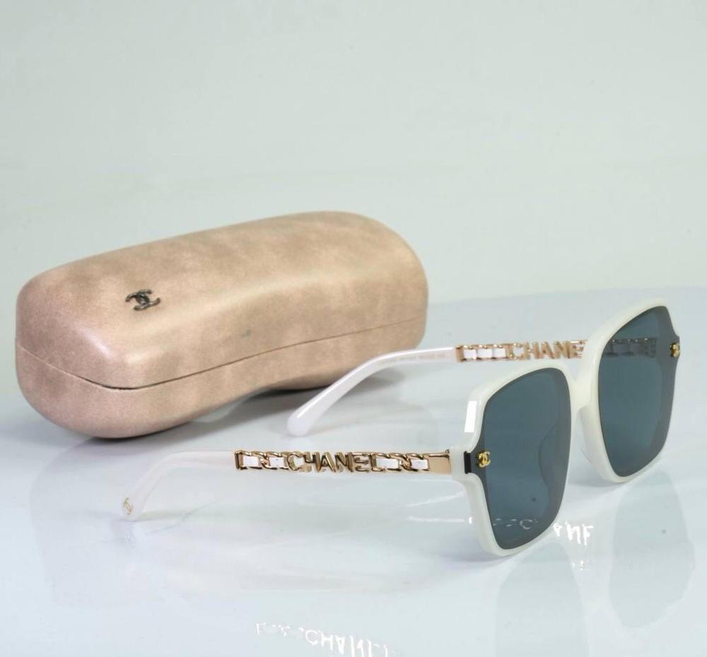 Солнцезащитные очки CHANEL
