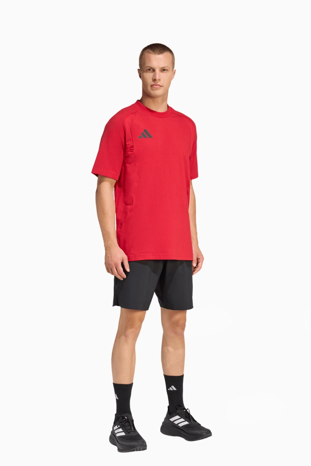 Футболка adidas Tiro Travel Tee - красный