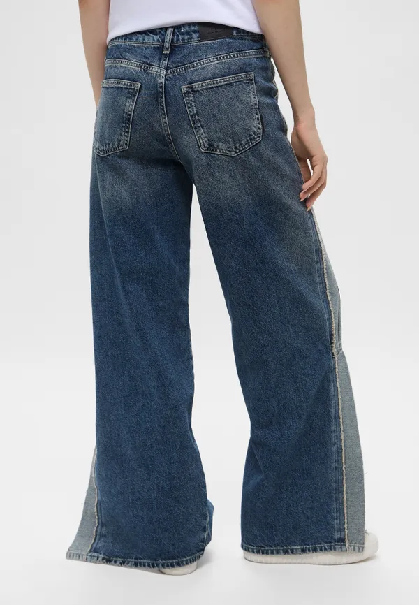 Джинсы женские ARMANI EXCHANGE