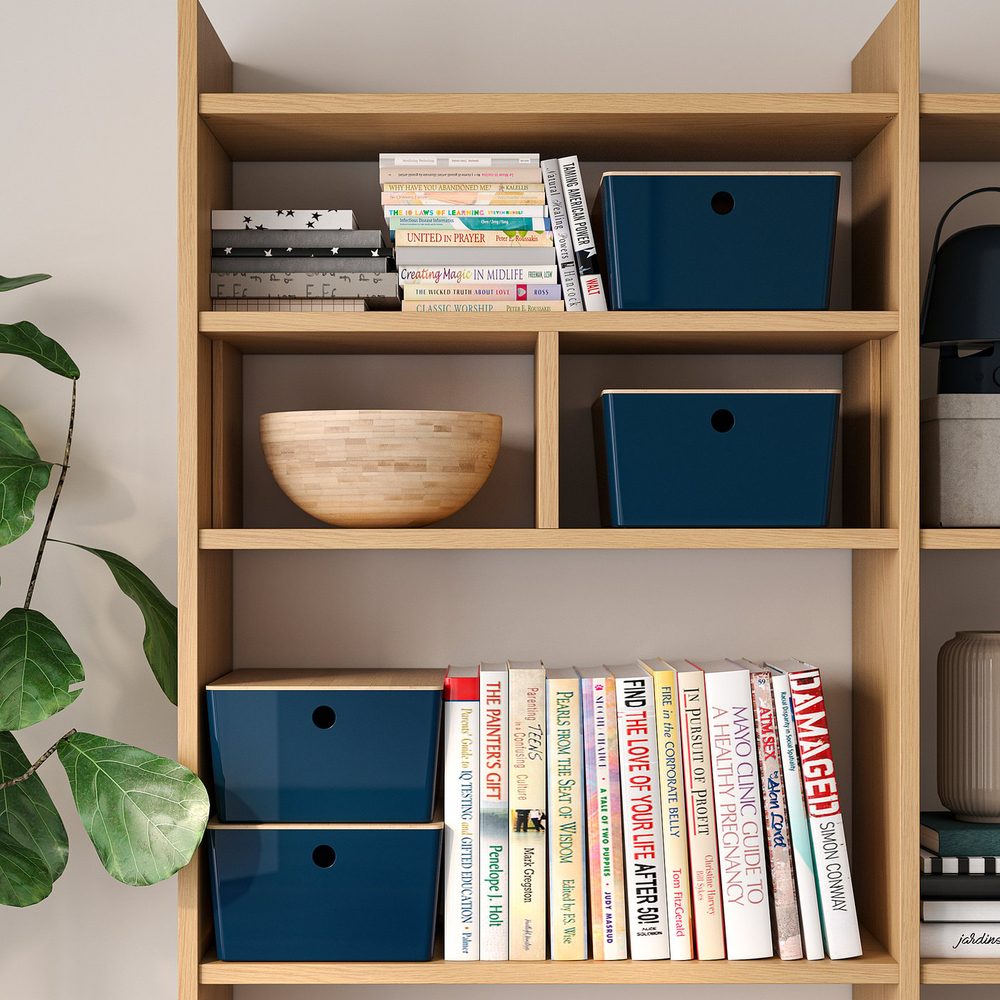 IKEA KUGGIS  (ИКЕА КУГГИС)  -  Контейнер с крышкой - чёрно-синий/бамбук 26x35x15 см