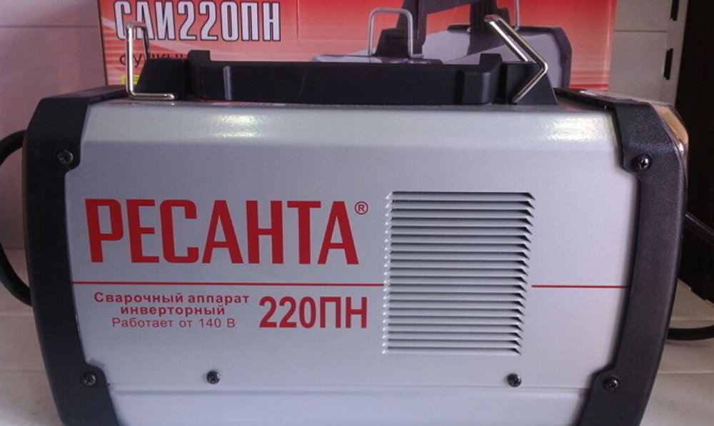 Сварочный инвертор РЕСАНТА САИ-220ПН