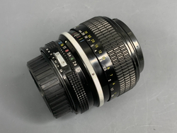 Nikon Nikkor 85mm 1.8