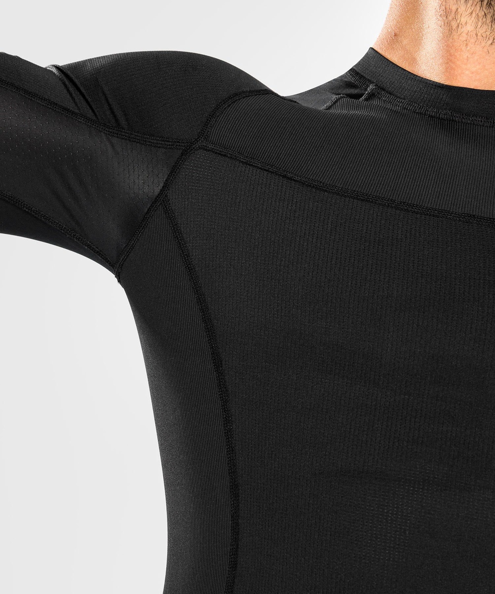 Перчатки боксерские Venum Spectre Black/Red