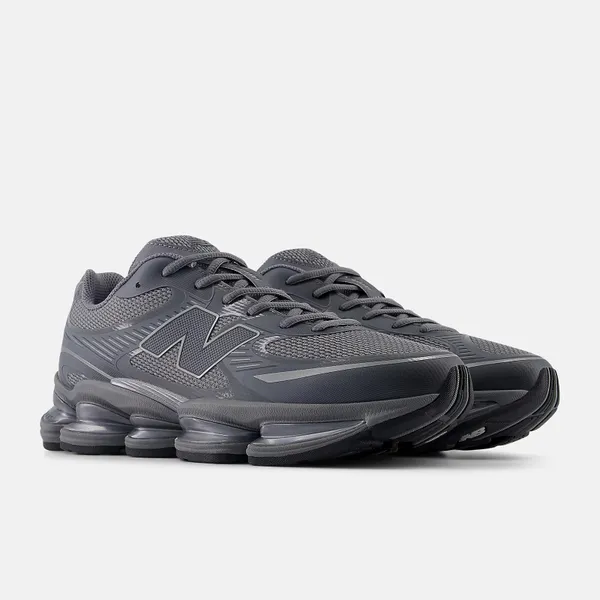 Кроссовки мужские NEW BALANCE 2000