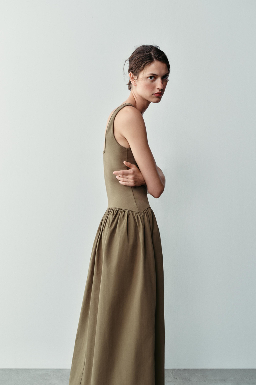 КОМБИНИРОВАННОЕ ПЛАТЬЕ НА БРЕТЕЛЯХ — ZARA