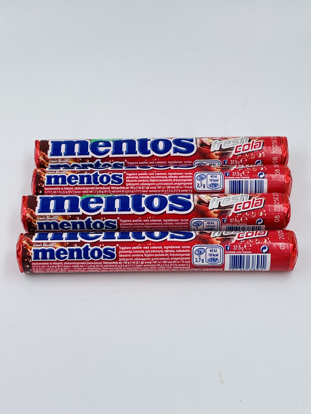 Жевательное драже Mentos Fresh Cola, 37,5 г х 4 шт (Из Финляндии)