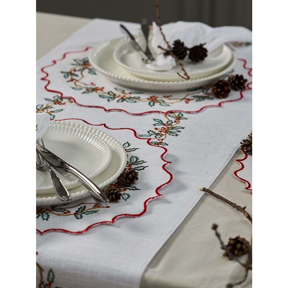 Дорожка на стол Festive wreath из коллекции New Year Essential, 45х150 см