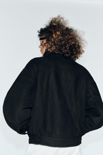 БОМБЕР ИЗ ИСКУССТВЕННОЙ ЗАМШИ — ZARA