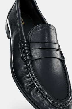 ZARA МЯГКИЕ ЛОФЕРЫ СО СБОРКАМИ, ЧЕРНЫЙ