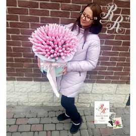 201 Розовый тюльпан в коробке
